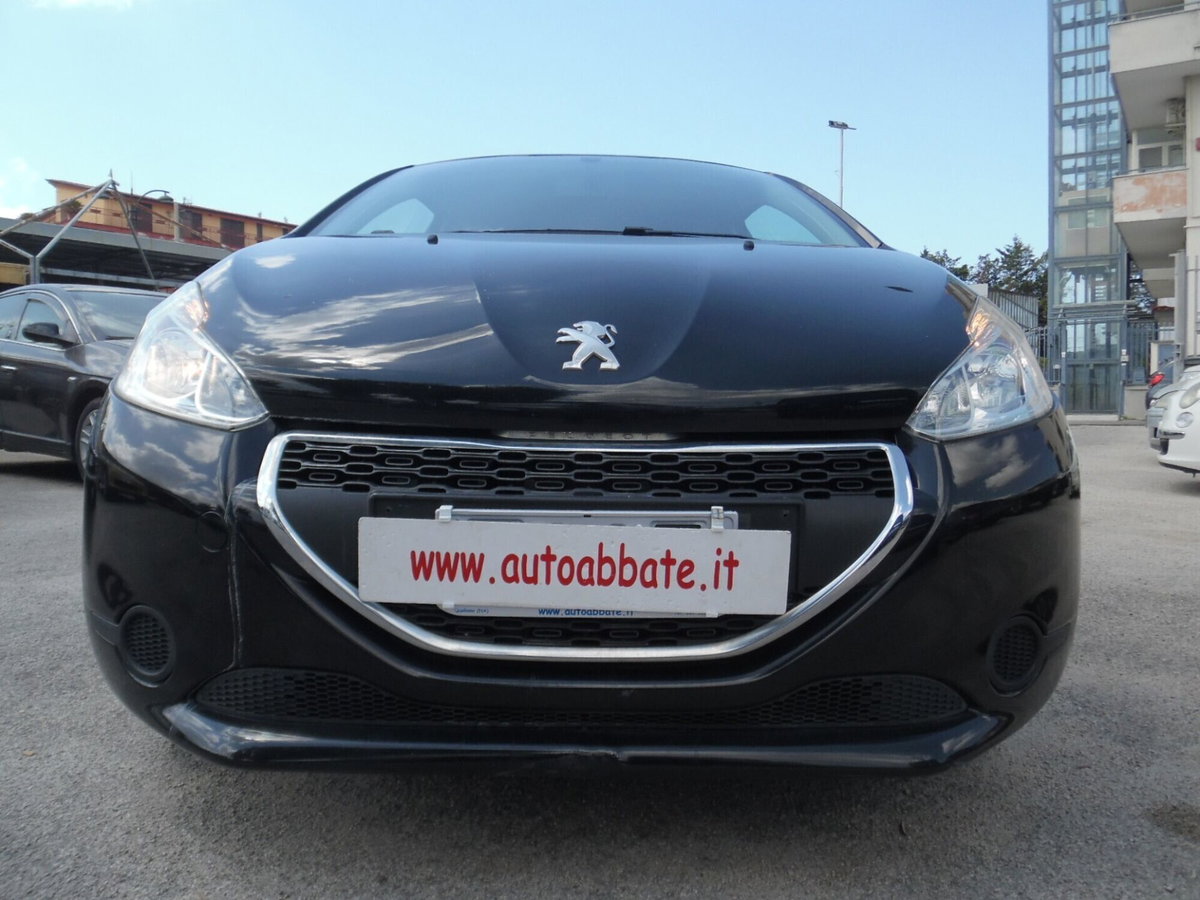 Peugeot 208 VTi 82 CV 3 porte Allure (17)