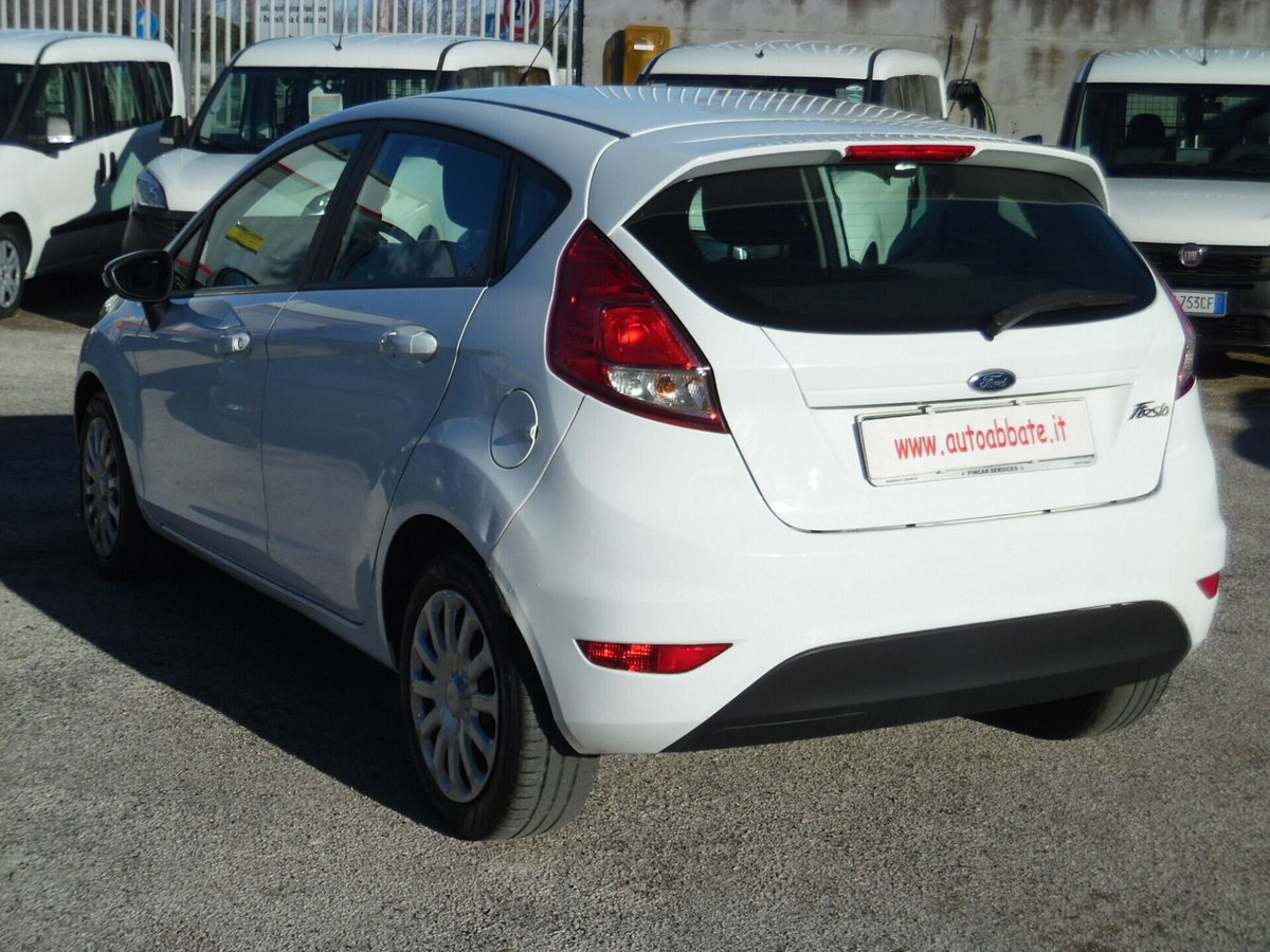 Ford Fiesta 1.5 TDCi 75CV 5 porte (5)
