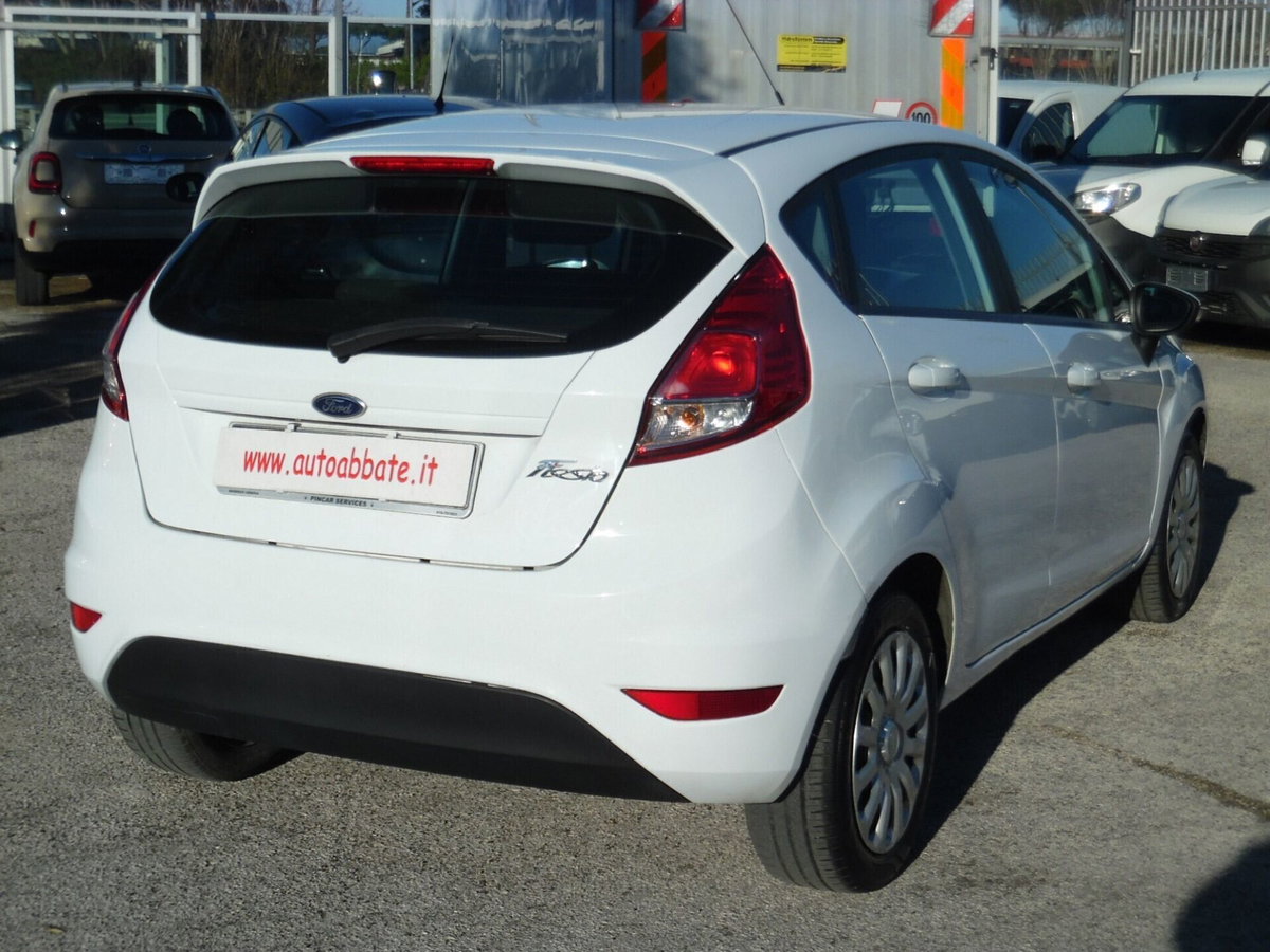 Ford Fiesta 1.5 TDCi 75CV 5 porte (7)