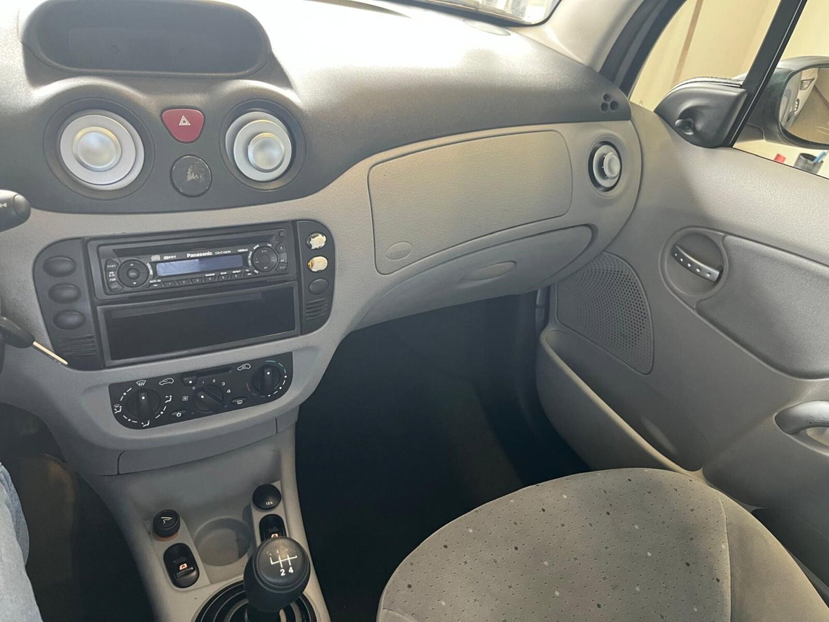 Citroen C3 1.1 airdream Classique (8)