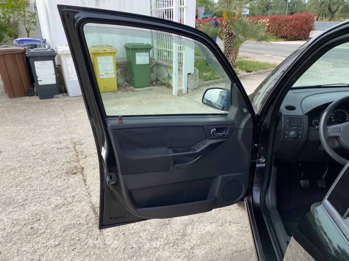 Opel Meriva 1.3 CDTI Cosmo (10)