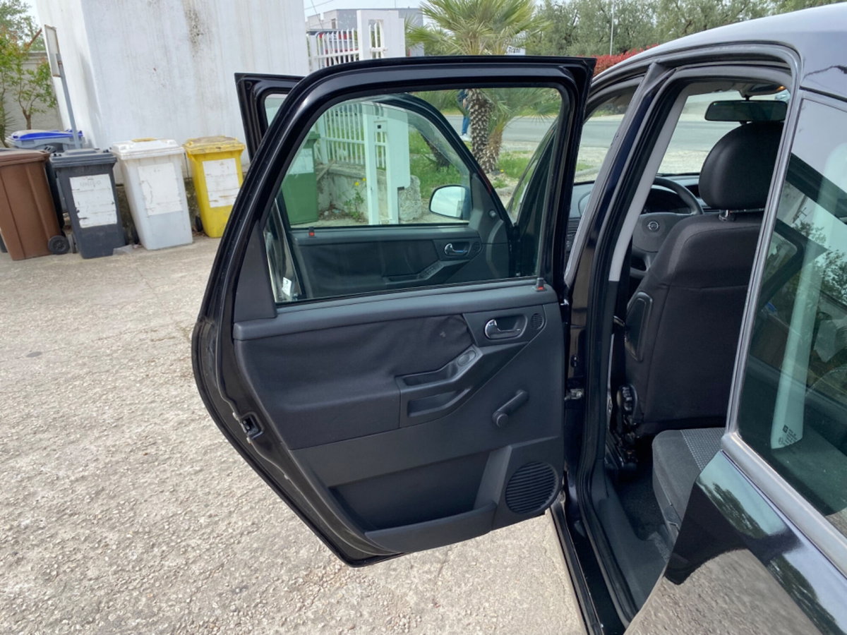 Opel Meriva 1.3 CDTI Cosmo (11)