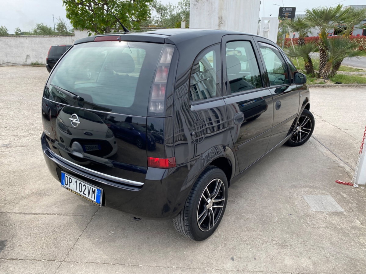 Opel Meriva 1.3 CDTI Cosmo (5)