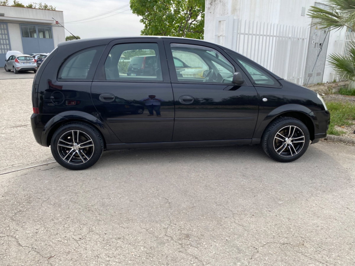 Opel Meriva 1.3 CDTI Cosmo (6)