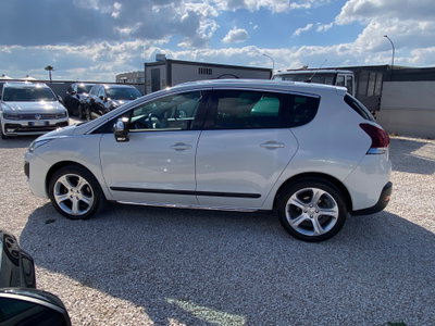 Peugeot 3008 2.0 HDi 163CV aut. Allure (2)