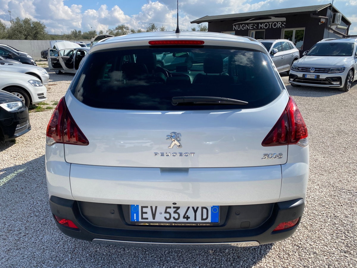 Peugeot 3008 2.0 HDi 163CV aut. Allure (4)