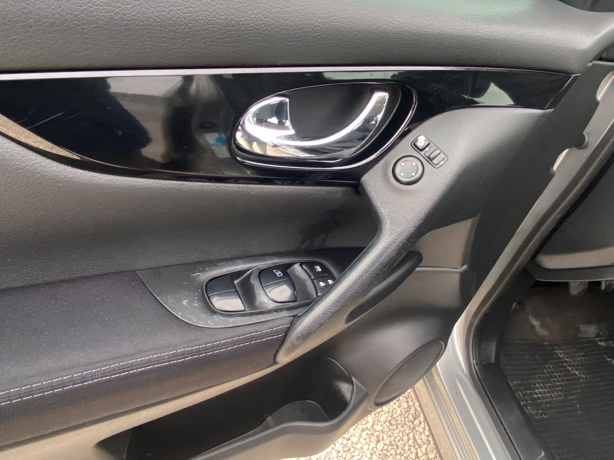Nissan Qashqai 1.5 dCi Tekna (12)