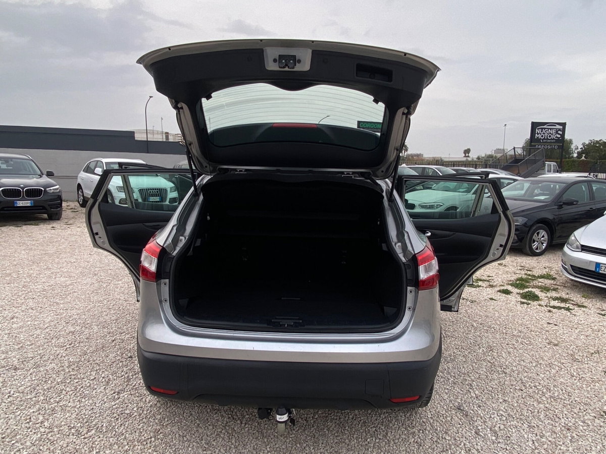 Nissan Qashqai 1.5 dCi Tekna (14)