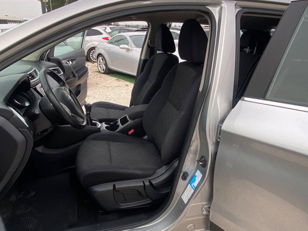 Nissan Qashqai 1.5 dCi Tekna (18)