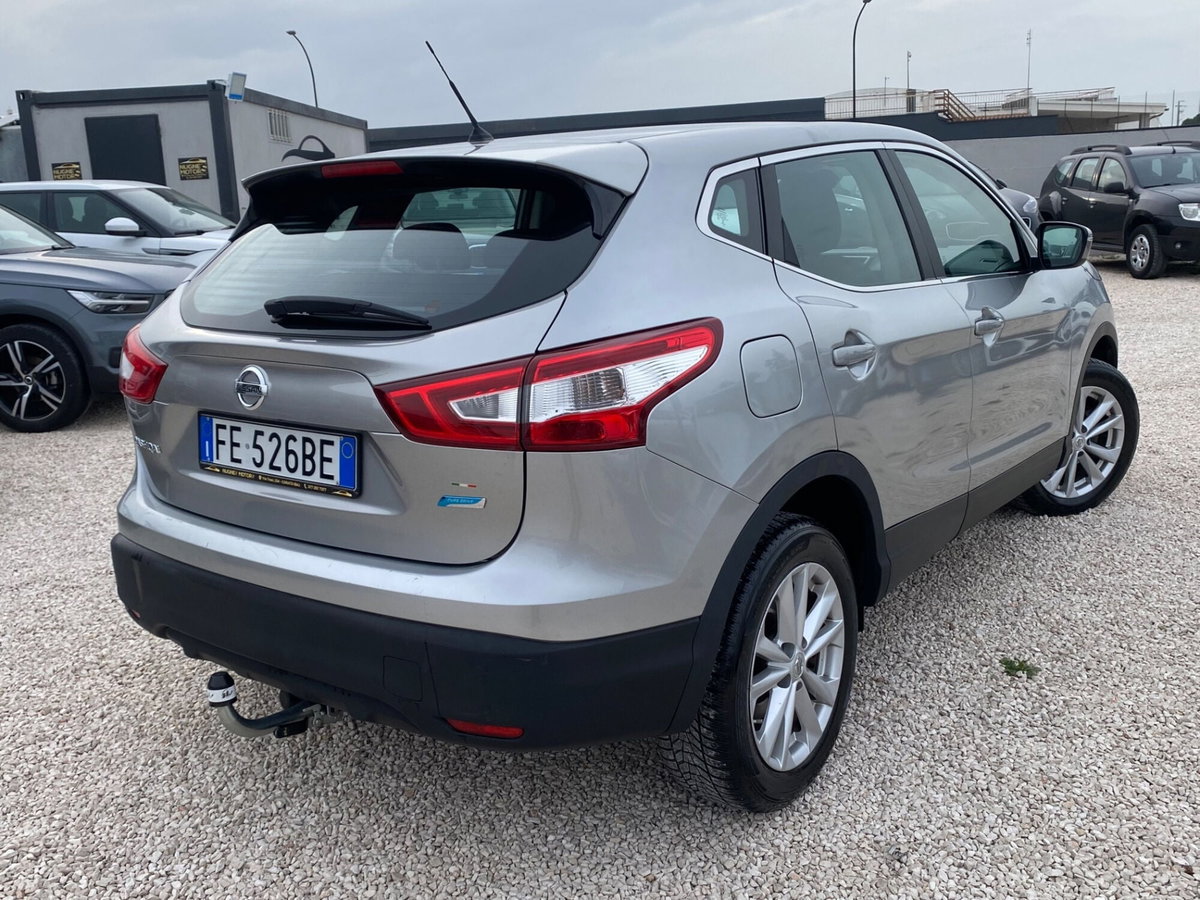 Nissan Qashqai 1.5 dCi Tekna (3)