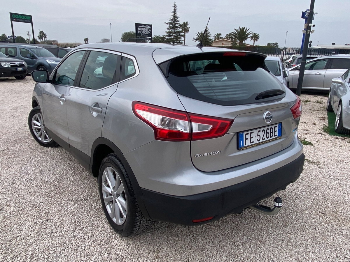 Nissan Qashqai 1.5 dCi Tekna (5)