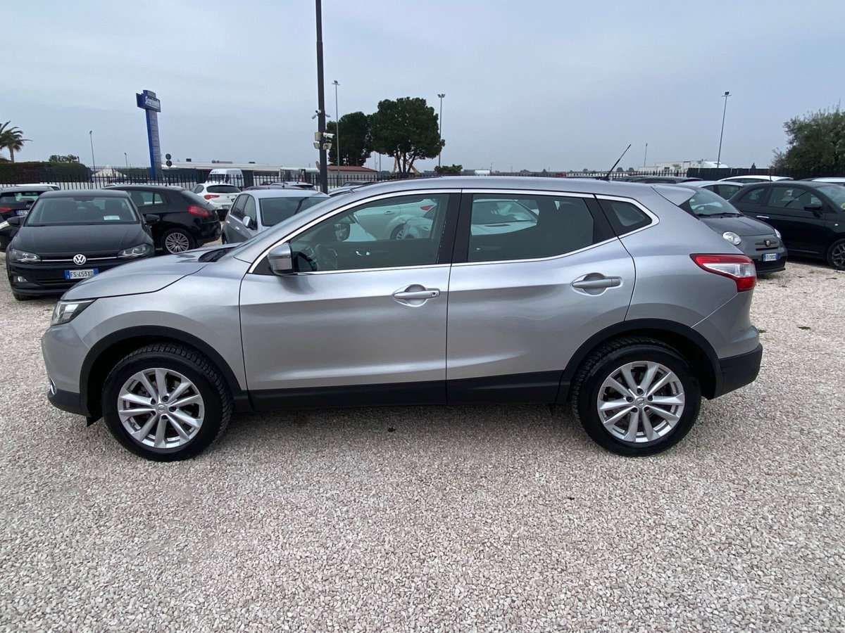 Nissan Qashqai 1.5 dCi Tekna (6)
