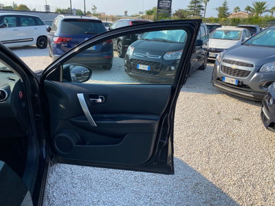 Nissan Qashqai 2.0 dCi DPF Tekna (14)