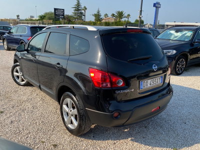 Nissan Qashqai 2.0 dCi DPF Tekna (3)