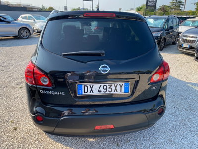 Nissan Qashqai 2.0 dCi DPF Tekna (4)