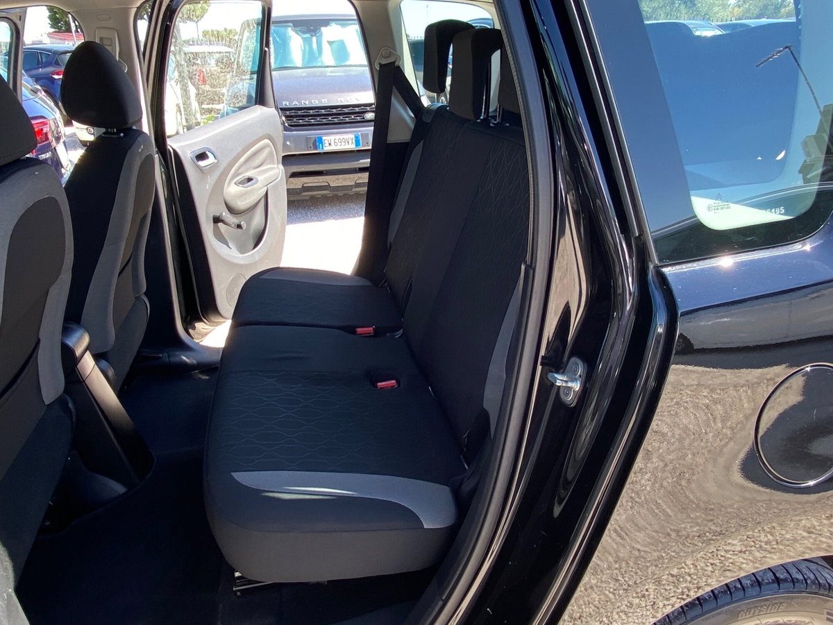 Citroen C3 Picasso 1.6 HDi 90 Exclusive Theatre (18)