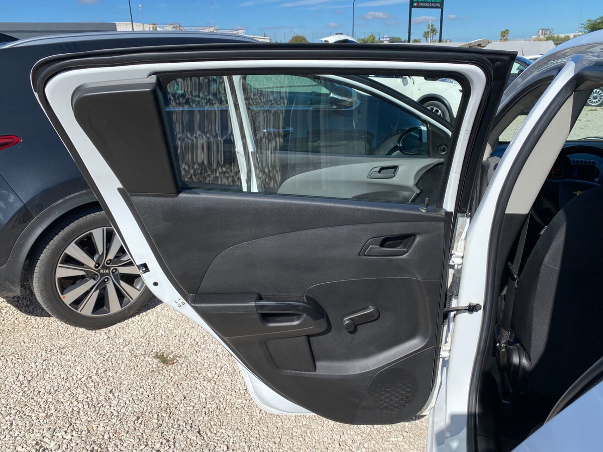Chevrolet Aveo 1.2 86CV 5 porte LT (11)
