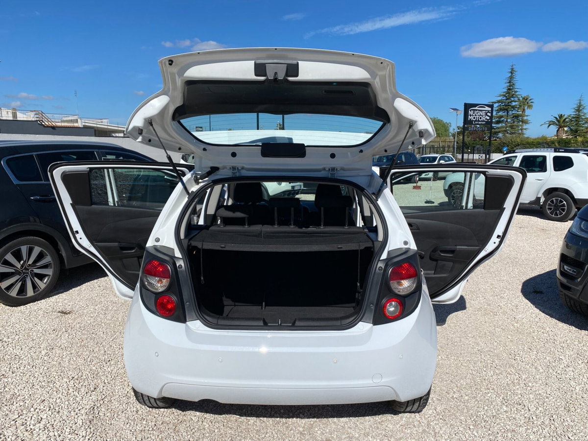 Chevrolet Aveo 1.2 86CV 5 porte LT (12)