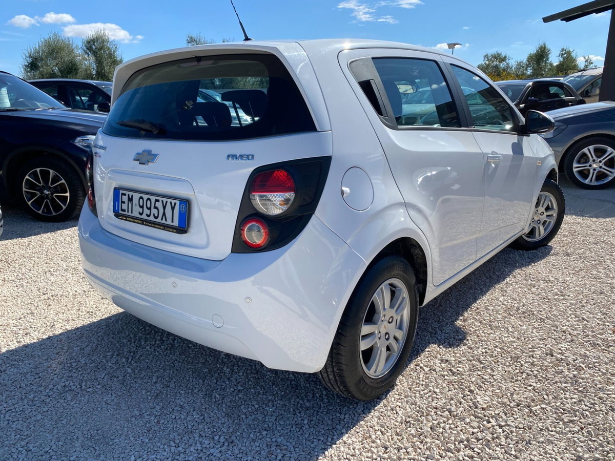 Chevrolet Aveo 1.2 86CV 5 porte LT (5)