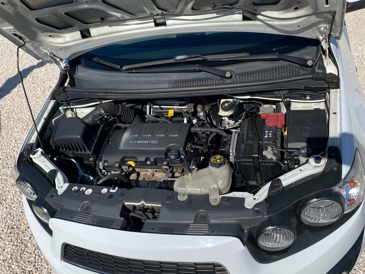 Chevrolet Aveo 1.2 86CV 5 porte LT (9)