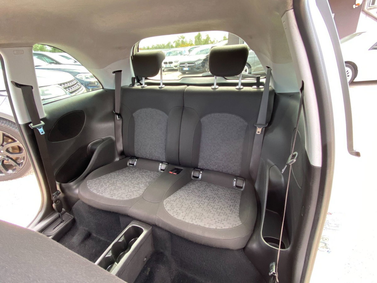Opel Adam 1.2 70 CV Jam (16)