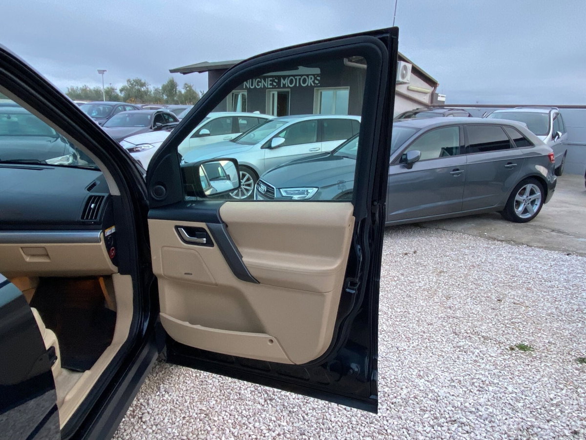Land Rover Freelander 2.2 TD4 S.W. HSE (16)