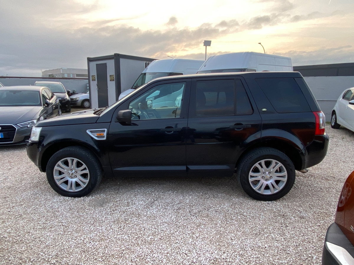 Land Rover Freelander 2.2 TD4 S.W. HSE (5)