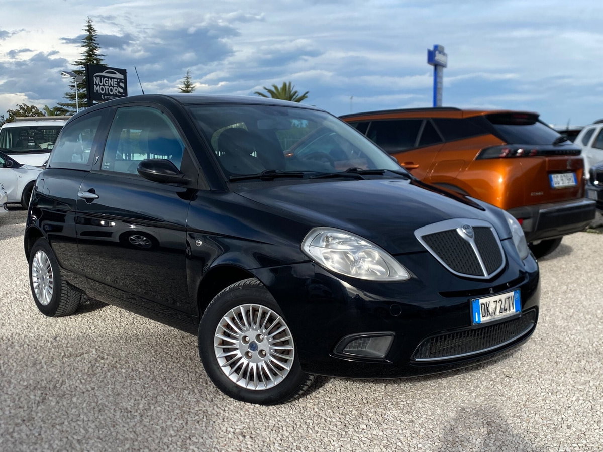 Lancia Ypsilon 1.2 Oro Giallo