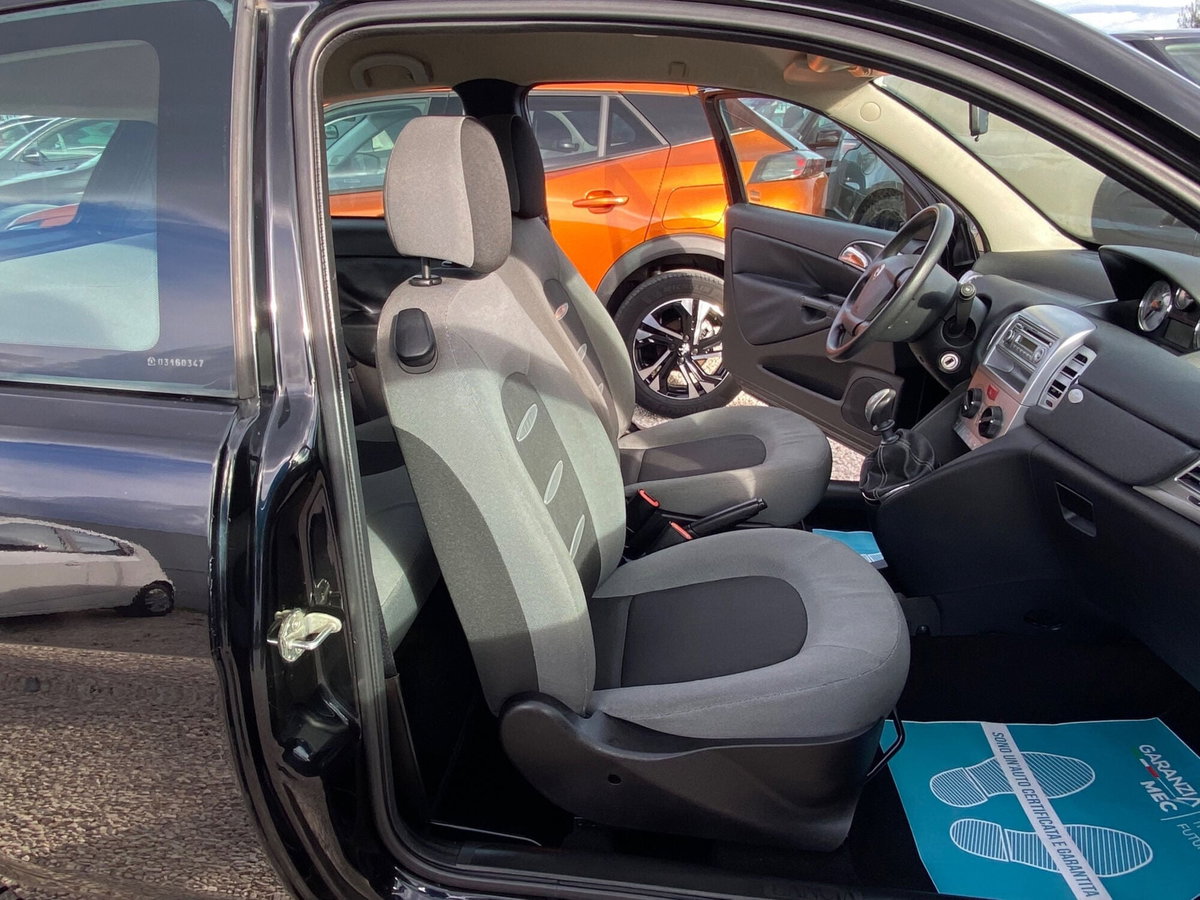 Lancia Ypsilon 1.2 Oro Giallo (16)