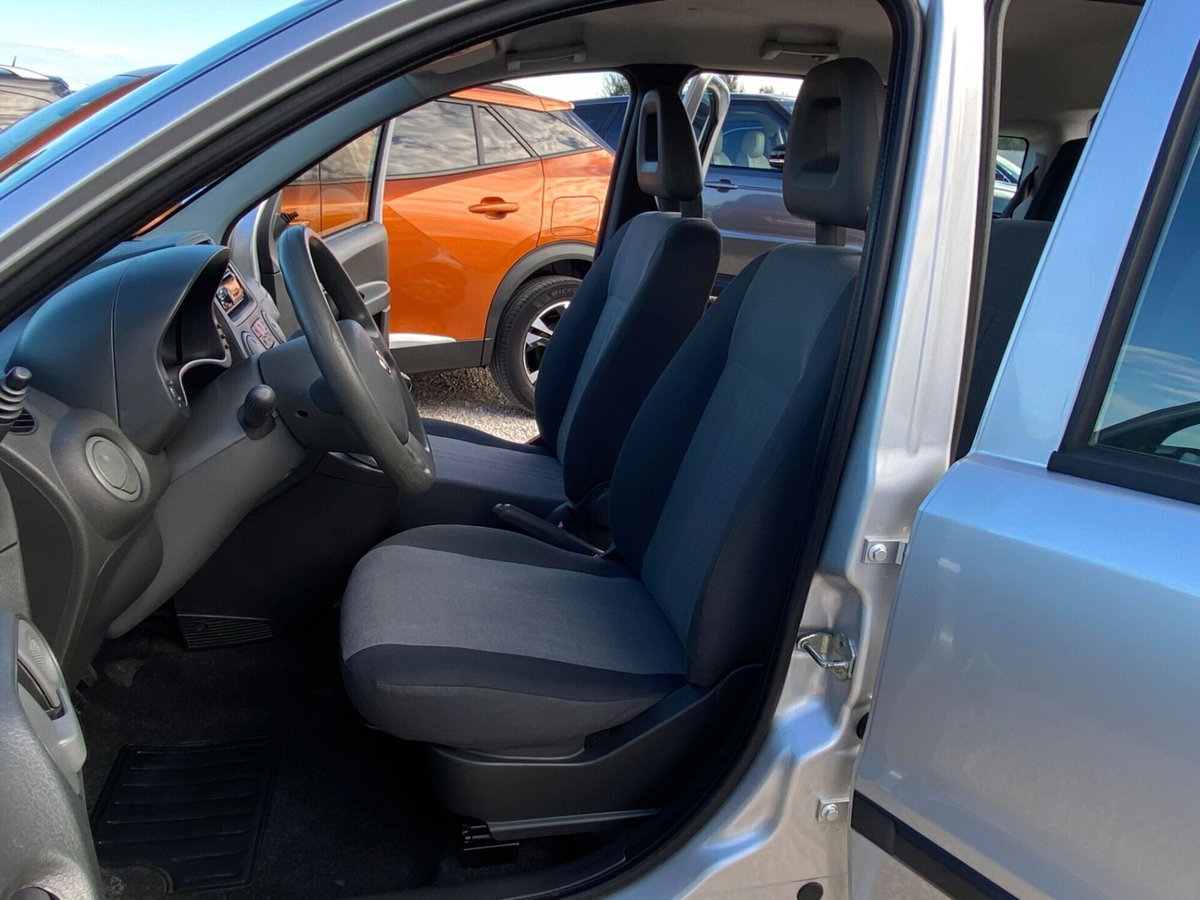 Fiat Panda 1.2 Emotion (17)