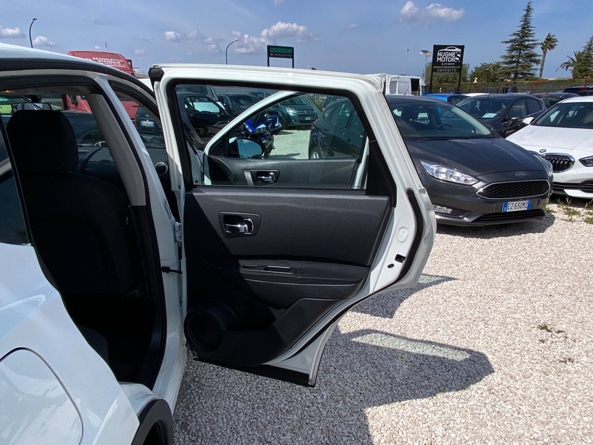 Nissan Qashqai 1.5 dCi DPF Tekna (14)