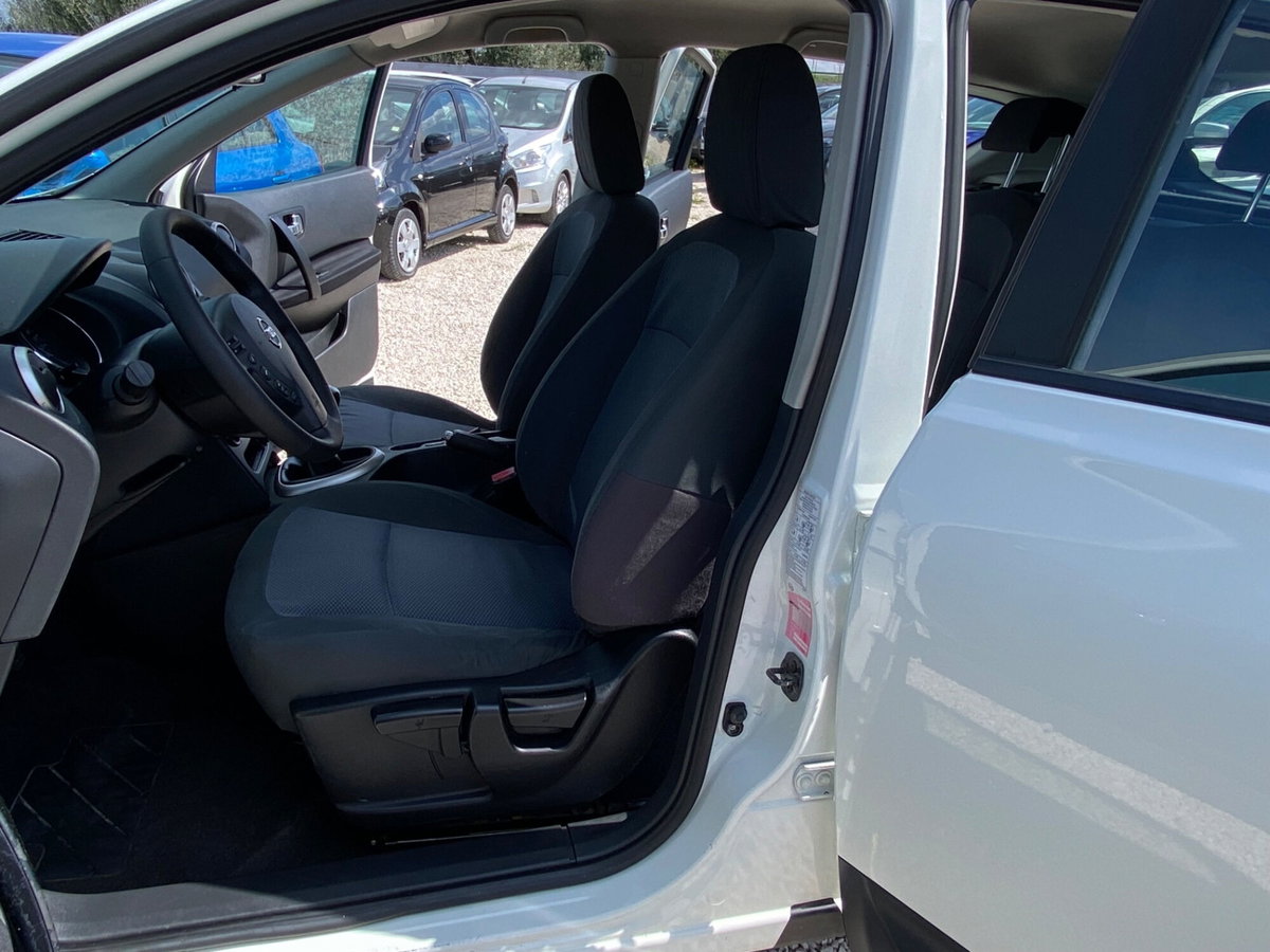 Nissan Qashqai 1.5 dCi DPF Tekna (16)