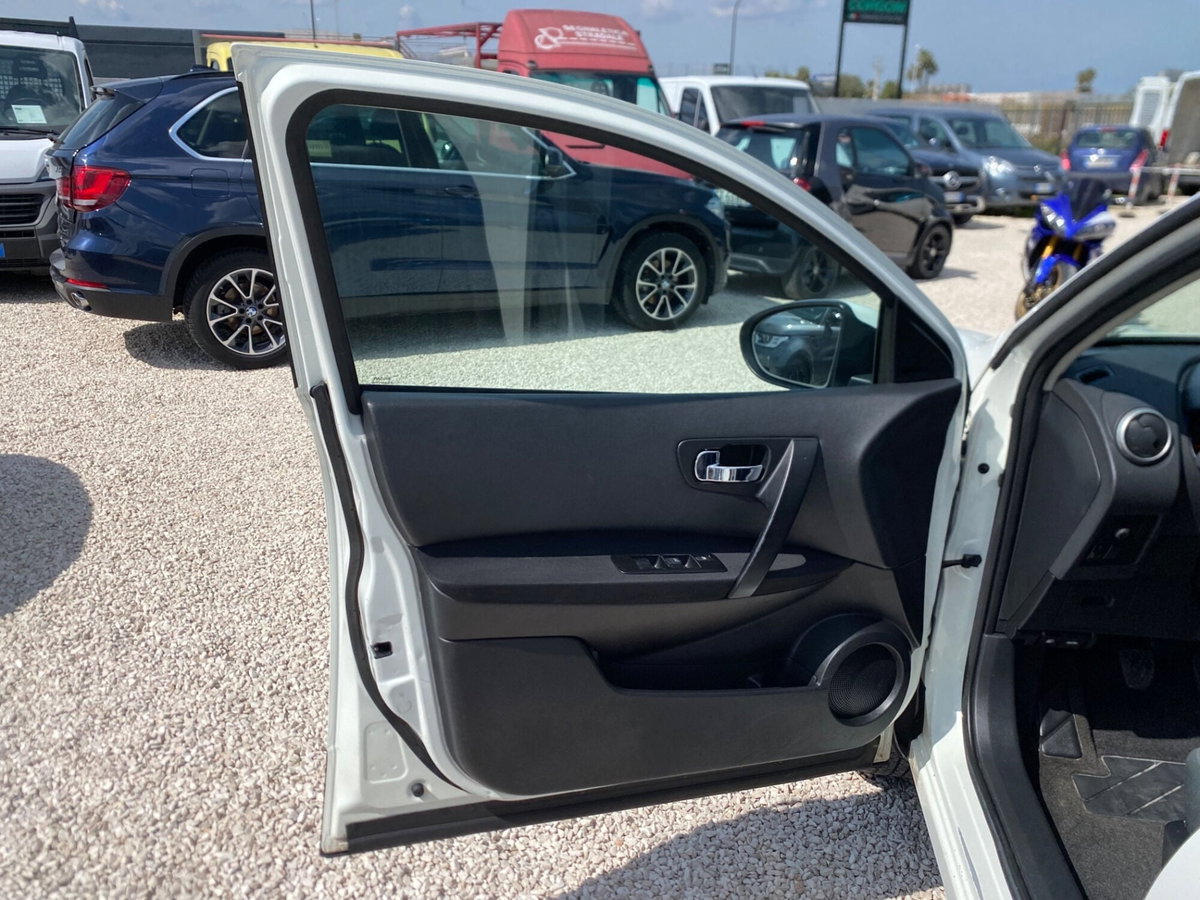 Nissan Qashqai 1.5 dCi DPF Tekna (9)