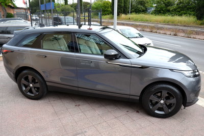 Land Rover Range Rover Velar 2.0D I4 180 CV (18)