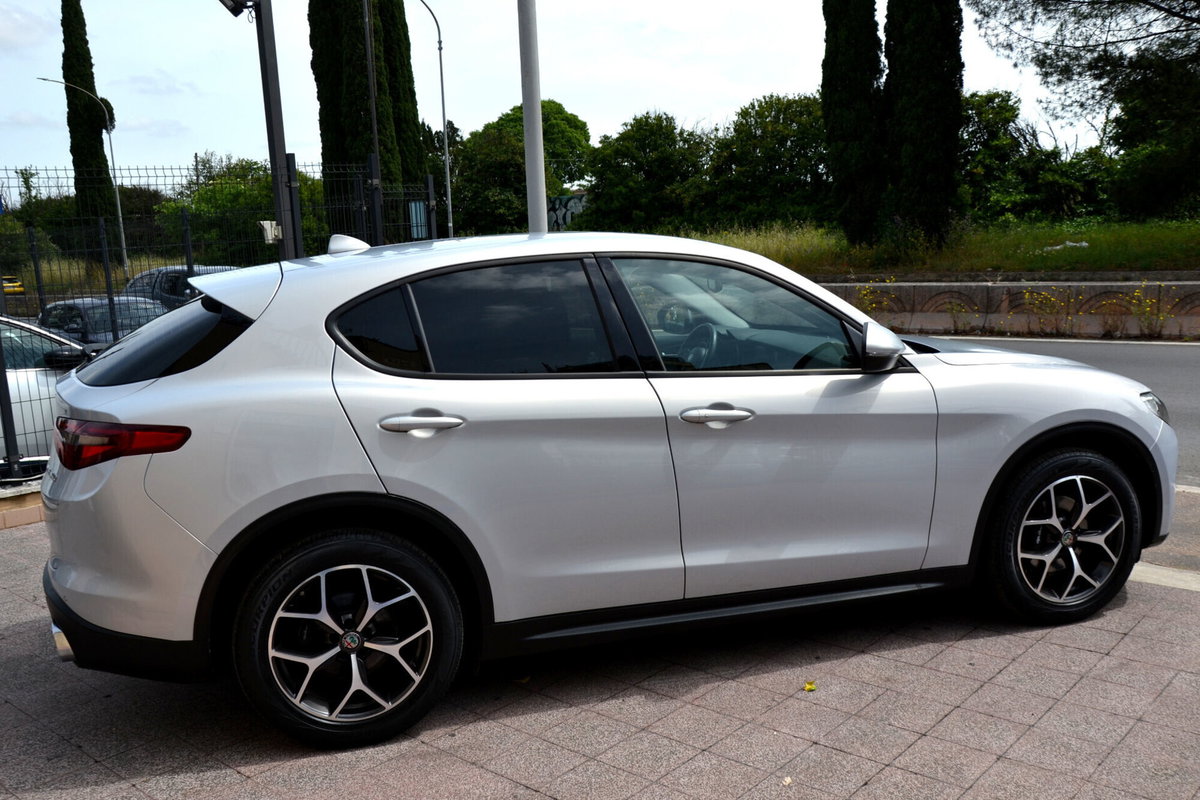 Alfa Romeo Stelvio Stelvio 2.2 Turbodiesel 190 CV AT8 Q4 Sprint (13)