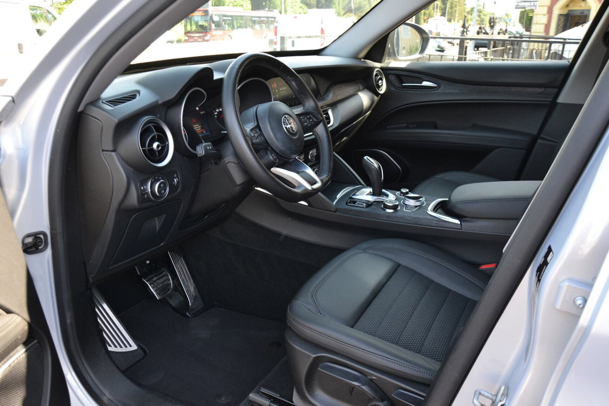 Alfa Romeo Stelvio Stelvio 2.2 Turbodiesel 190 CV AT8 Q4 Sprint (6)