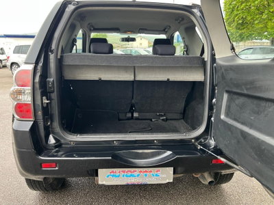 Suzuki Grand Vitara 1.9 DDiS 3 porte (7)