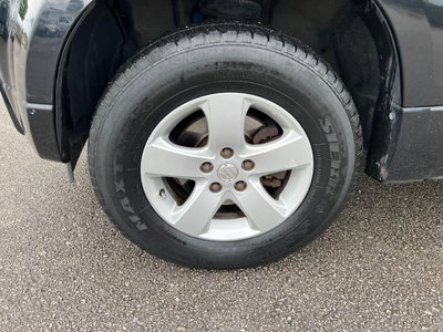 Suzuki Grand Vitara 1.9 DDiS 3 porte (8)
