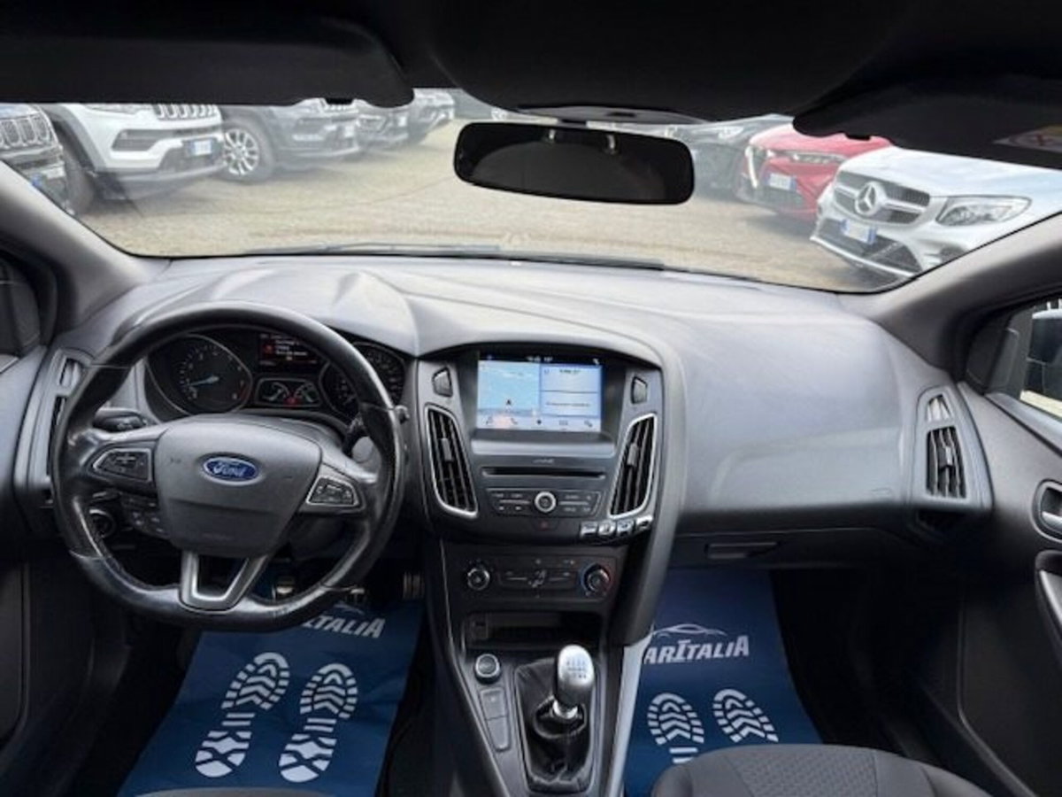 Ford Focus 1.0 EcoBoost 125 CV Start&Stop ST Line (13)