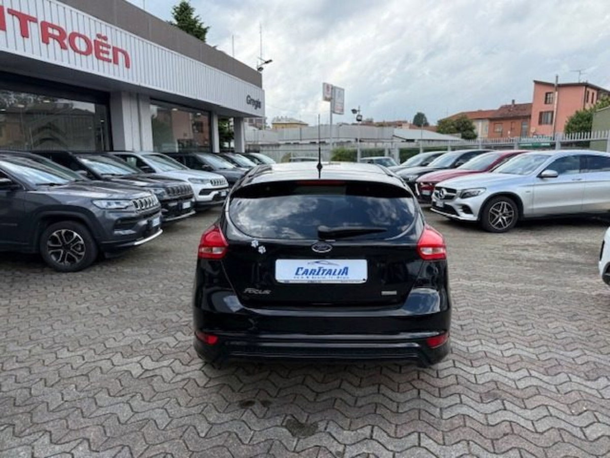 Ford Focus 1.0 EcoBoost 125 CV Start&Stop ST Line (4)