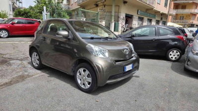 Toyota iQ 1.0 Sol (3)