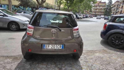 Toyota iQ 1.0 Sol (5)