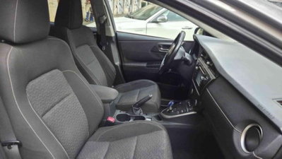 Toyota Auris Station Wagon 1.8 Hybrid Lounge (10)