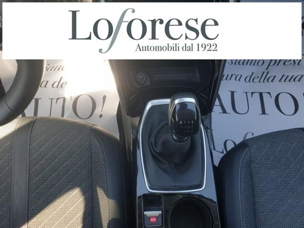 Peugeot 208 1.2 turbo Allure 100cv (13)