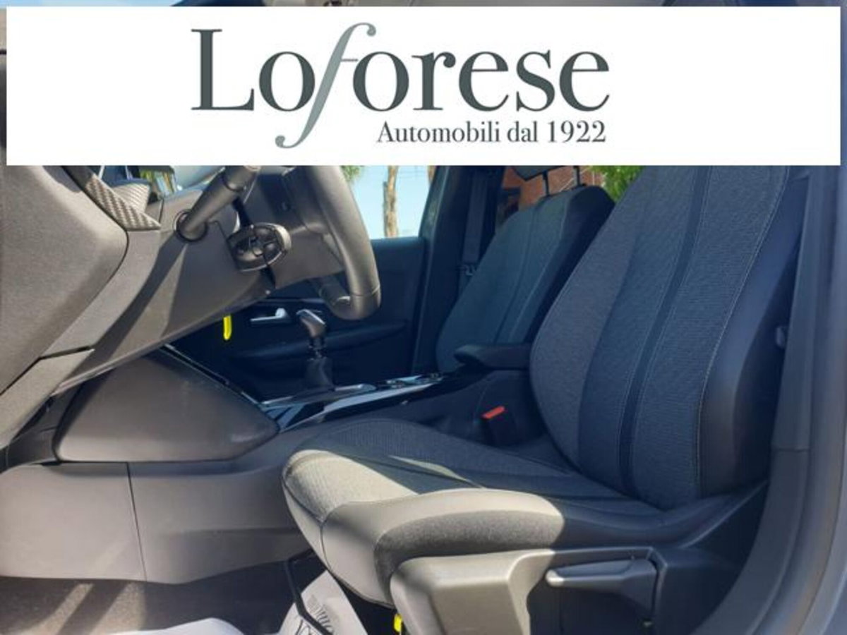 Peugeot 208 1.2 turbo Allure 100cv (7)