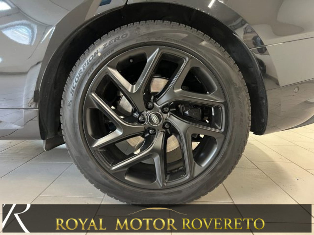 Land Rover Range Rover Sport 3.0D l6 249 CV HSE Dynamic Stealth (4)