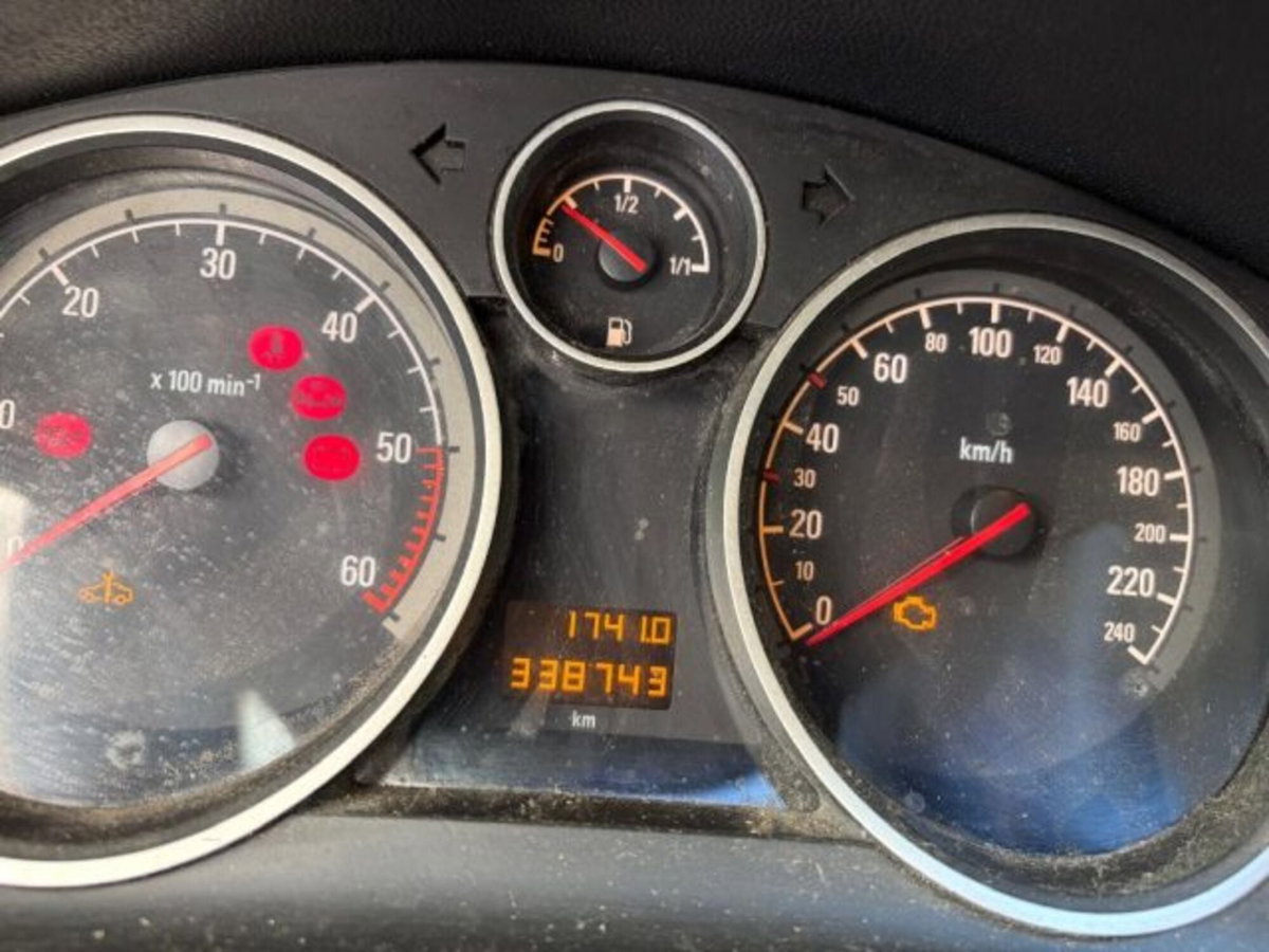 Opel Zafira 1.7 CDTI 125CV Cosmo (7)