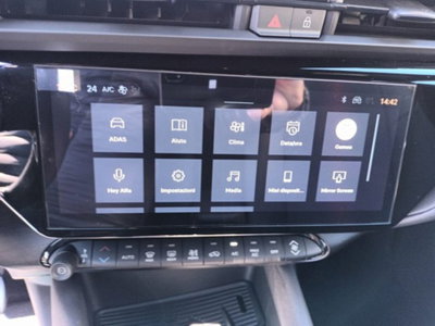 Alfa Romeo Junior elettrica Ti 156cv (12)