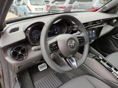 Alfa Romeo Junior elettrica Ti 156cv (10)