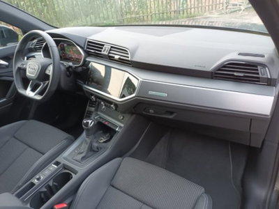 Audi Q3 35 2.0 tdi s-tronic (7)